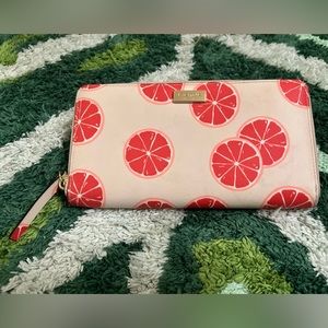 🎀Kate Spade Liberty Street Neda Grapefruit wallet